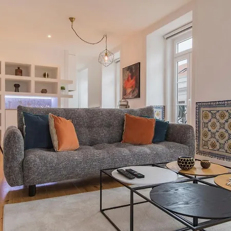 Lovelystay - Lusitano's Heart 2bdr In Alfama Appartement