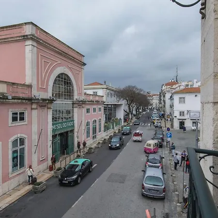 Lovelystay - Lusitano's Heart 2bdr In Alfama Appartement *