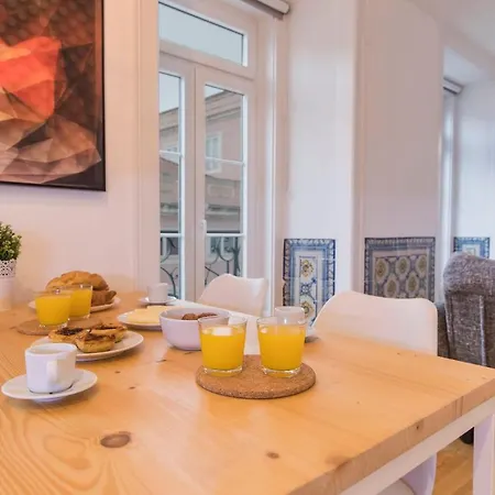 Lovelystay - Lusitano's Heart 2bdr In Alfama Appartement