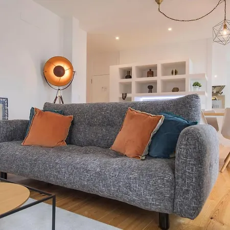 Lovelystay - Lusitano's Heart 2bdr In Alfama Appartement *