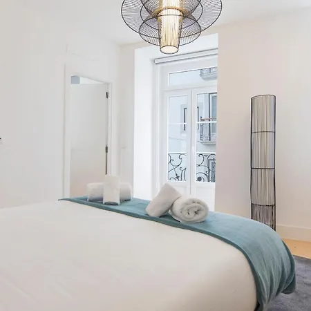 Lovelystay - Lusitano's Heart 2bdr In Alfama Appartement