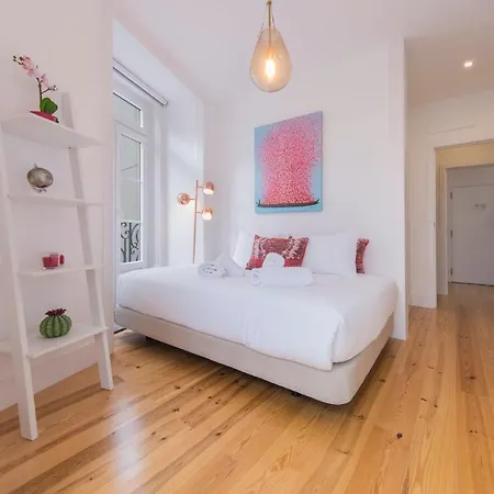 Daire Lusitano's 2bdr In Alfama By Lovelystay Lisboa