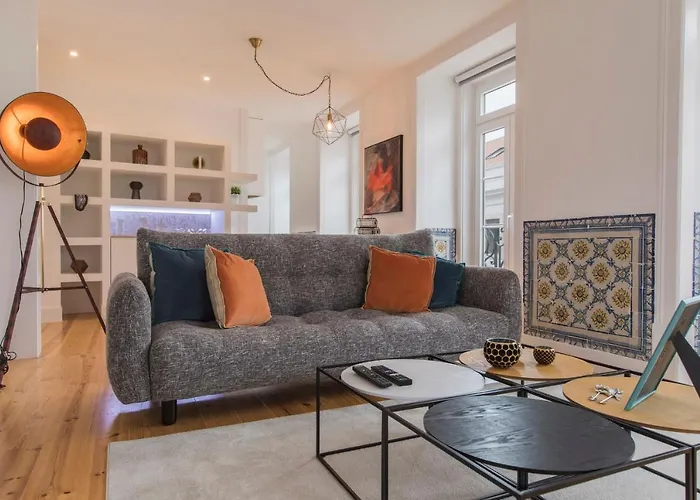 Lovelystay - Lusitano's Heart 2bdr In Alfama Апартаменты