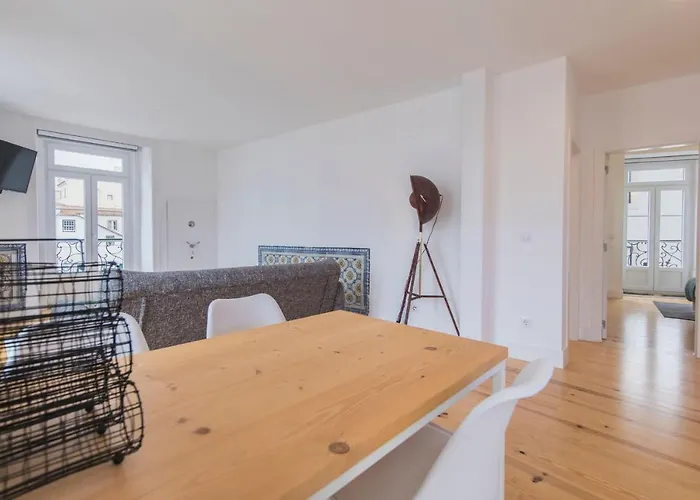 Lovelystay - Lusitano's Heart 2bdr In Alfama *