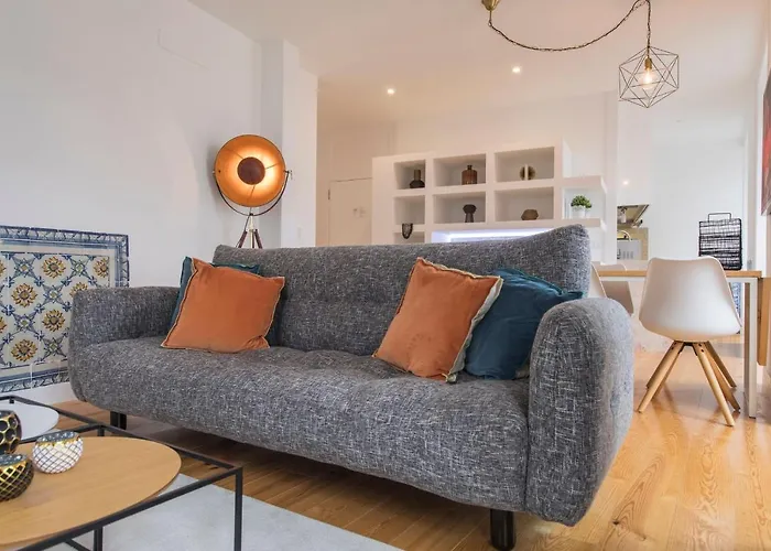 Lovelystay - Lusitano's Heart 2bdr In Alfama 아파트 *