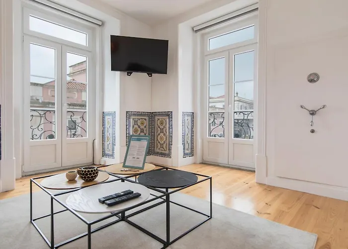 Lovelystay - Lusitano's Heart 2bdr In Alfama *